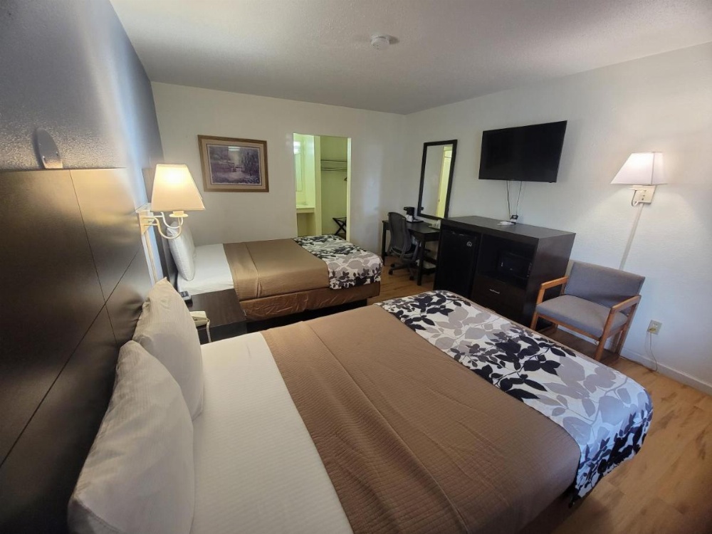 Room image 5